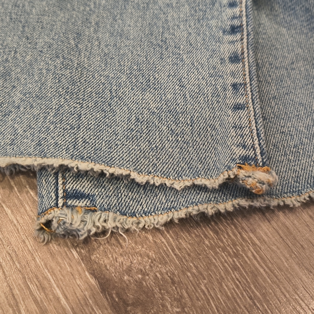 Good American GOOD BOY Straight Leg Distressed Women’s Jeans - Picture 4 of 4